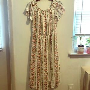 Old Navy White Floral Dress